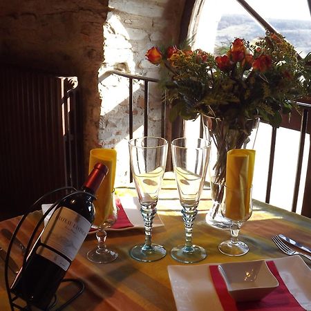 Auberge De La Halle Cordes Sur Ciel Kültér fotó