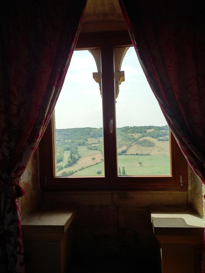 Auberge De La Halle Cordes Sur Ciel Kültér fotó